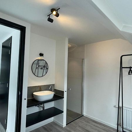 Cozy Holiday Home In Vrouwenpolder Close To The Beach Экстерьер фото