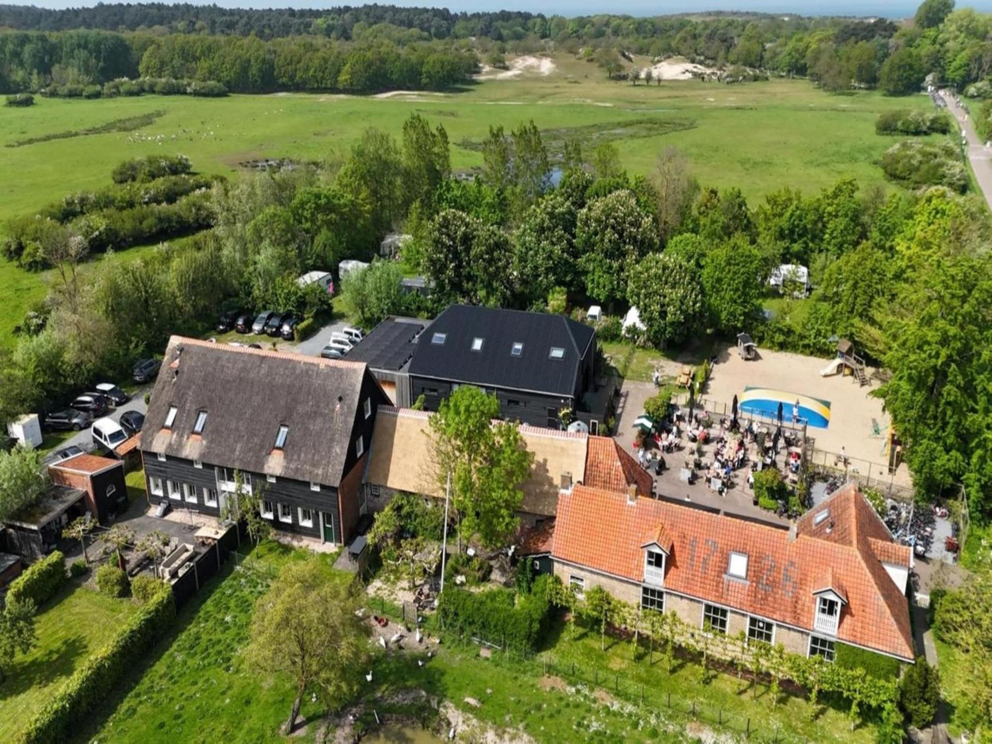 Cozy Holiday Home In Vrouwenpolder Close To The Beach Экстерьер фото